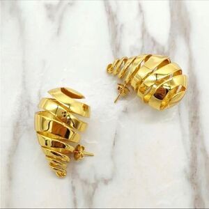 Designer Inspired NEW tear drop hollow earrings in gold